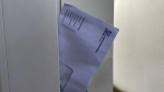 Energetski ugroženom kupcu preti isključenje struje zbog spornog duga: Nisu pomogle žalbe EPS-u, EDS-u, Zaštitniku građana, Vučiću